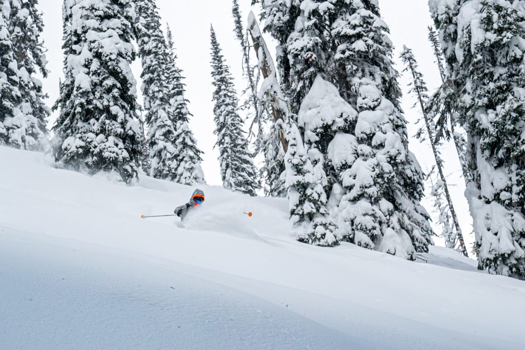 Heli Skiing in Kootenay