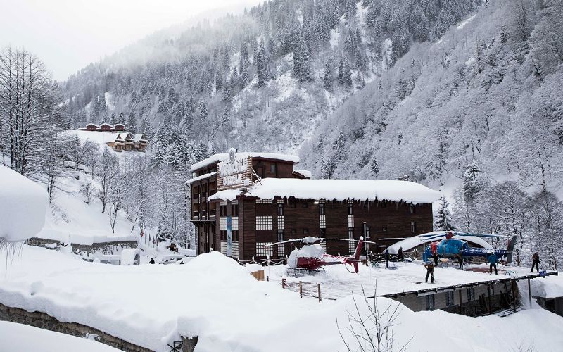 heli-skiing-hotel-hasimoglu-exterior-min